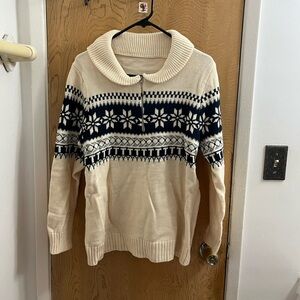 Cream and Black Women's Sweater